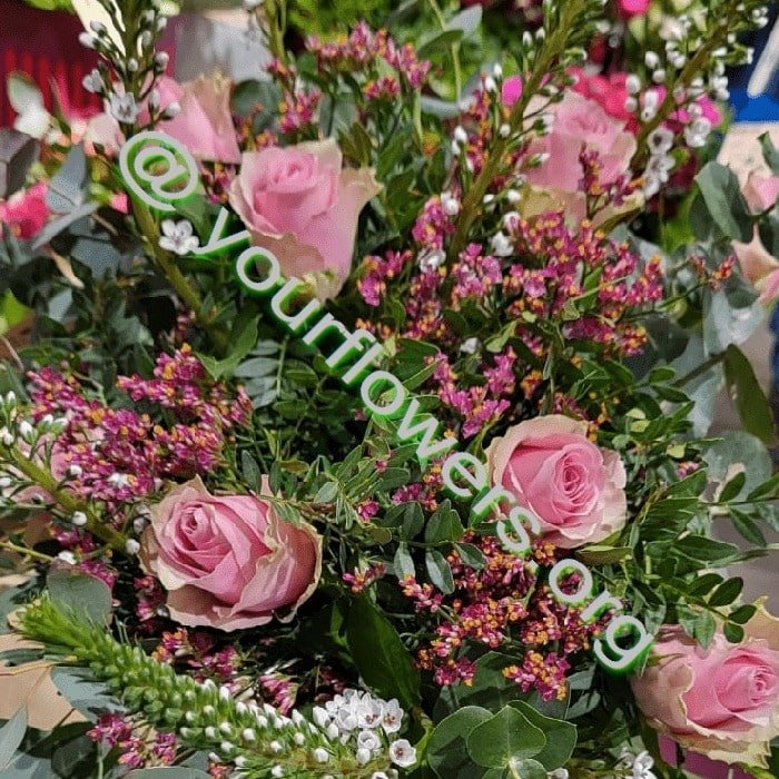 Frische Blumen liefern lassen - Ihr Blumenladen vor Ort. Blumenstrauß aus frischen Blumen auf Bestellung geliefert – Jetzt kaufen