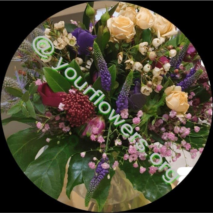 Blumenarrangements online - Ihr Blumenladen vor Ort. Blumenstrauß aus frischen Blumen auf Bestellung geliefert – Jetzt kaufen